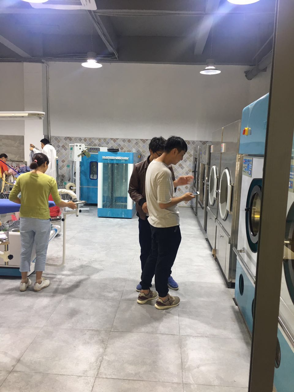 干洗技能貼:家庭洗護(hù)之窗簾的清洗保養(yǎng)